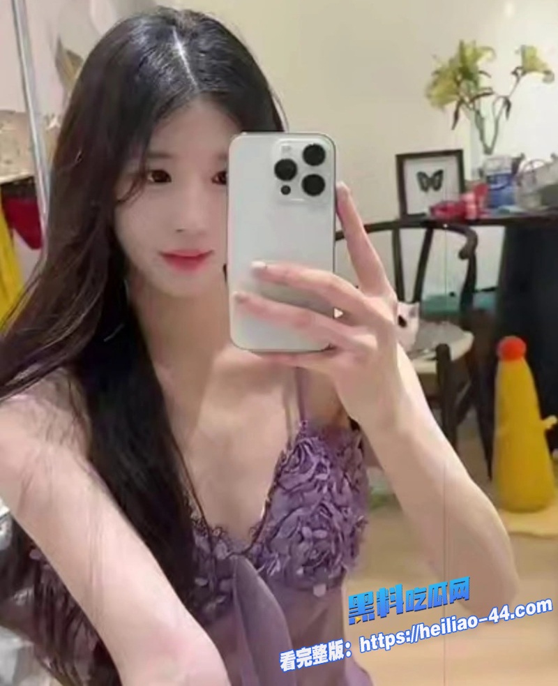 瓜友投稿湖北小情侣操逼日常曝光李星如辍学陪男友天天开房狂干造小人5