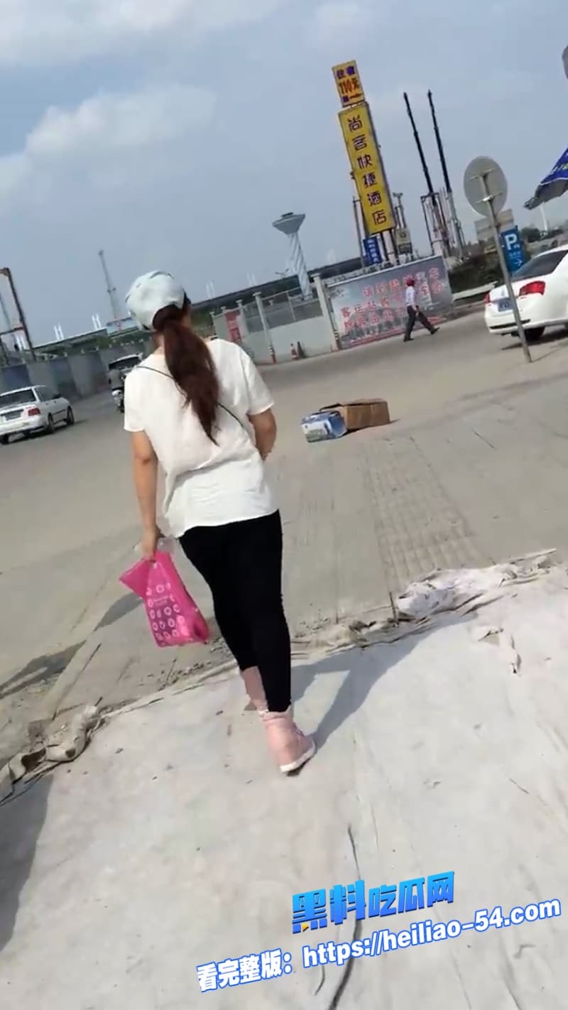 街射顶臀达叔公交车狂撸先街头怼臀涂鸦再上车爆射色胆包天太变态了 4
