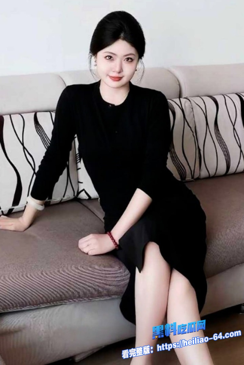 郑州气质网红周仕琳私拍视频外泄清纯女神黑丝变身骚母狗太刺激1
