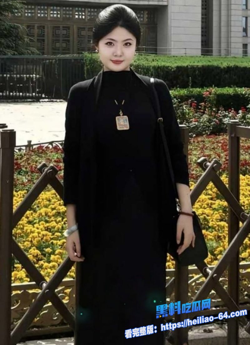 郑州气质网红周仕琳私拍视频外泄清纯女神黑丝变身骚母狗太刺激2