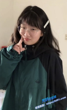瓜友投稿 广东佛山的学生母狗沈瑞太闷骚 SM也不拒绝