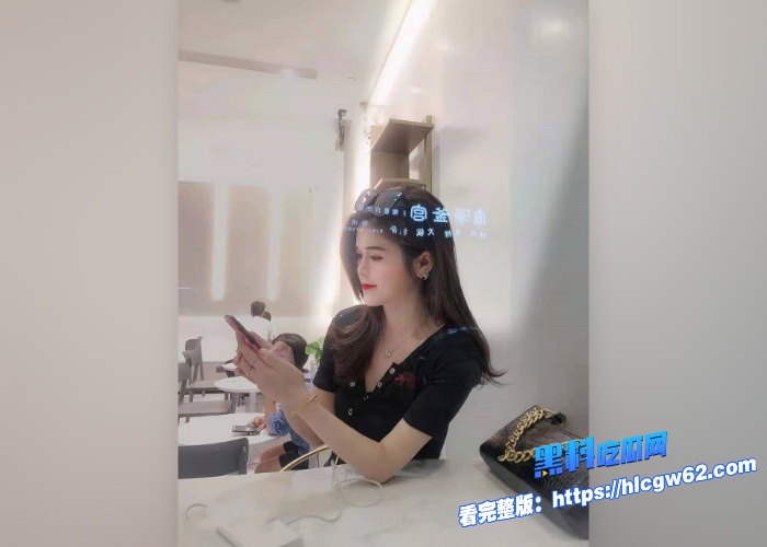 瓜友投稿广东省河源屌大瓜友约炮约到富婆不止有美逼操一次还有一万块打赏真乃吾辈楷模 图3 瓜友投稿广东省河源屌大瓜友约炮约到富婆不止有美逼操一次还有一万块打赏真乃吾辈楷模 图3