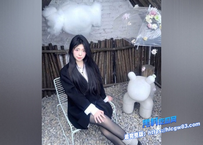 山西大同酒吧小公主姜雯雯被土豪客户3W上榜拿下带回豪宅抓着头发就是疯狂后入暴力驾驶这钱不能白花 图2 山西大同酒吧小公主姜雯雯被土豪客户3W上榜拿下带回豪宅抓着头发就是疯狂后入暴力驾驶这钱不能白花 图2