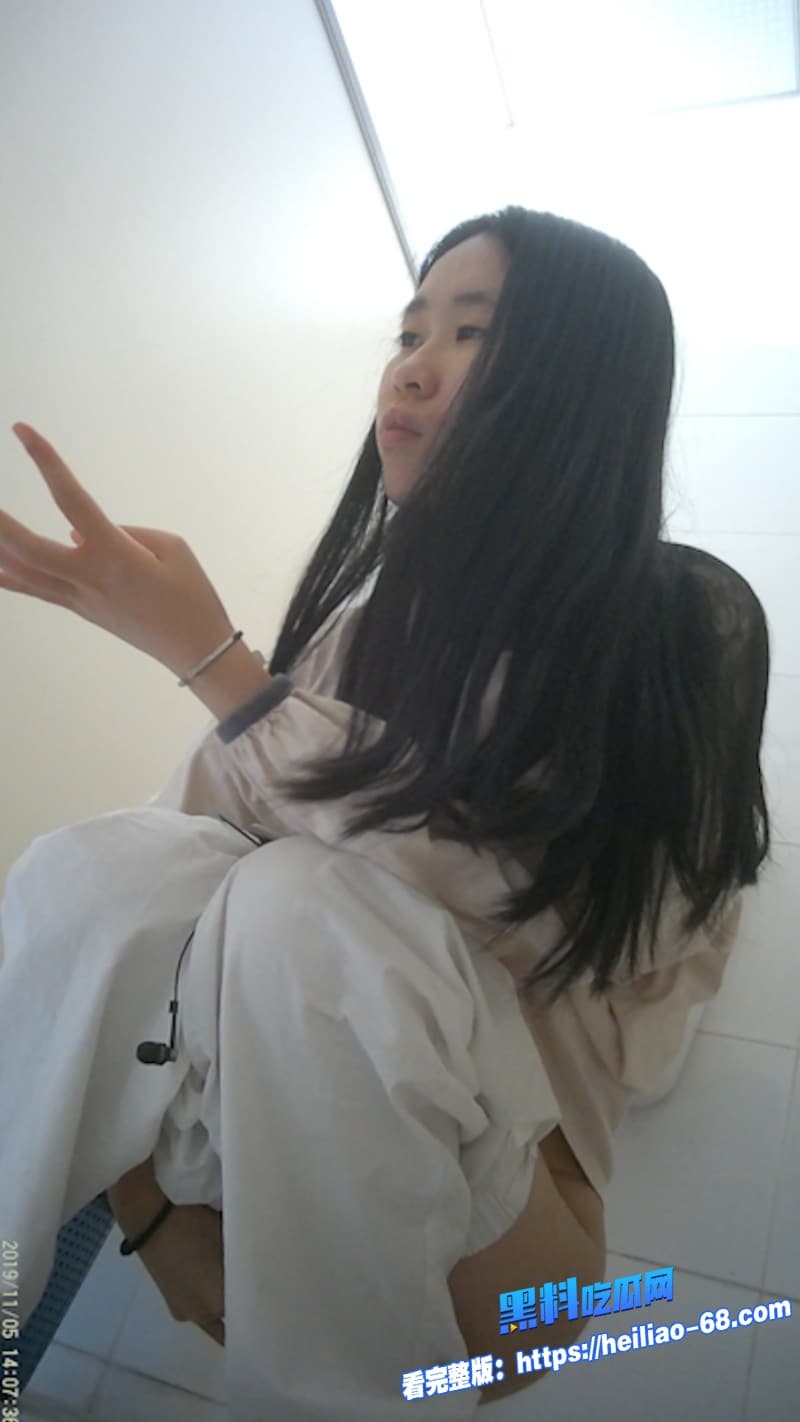 厕所偷拍系列女神厕所里突然发骚当场扣穴自慰每一个细节看的人都硬爆9 厕所偷拍系列女神厕所里突然发骚当场扣穴自慰每一个细节看的人都硬爆9