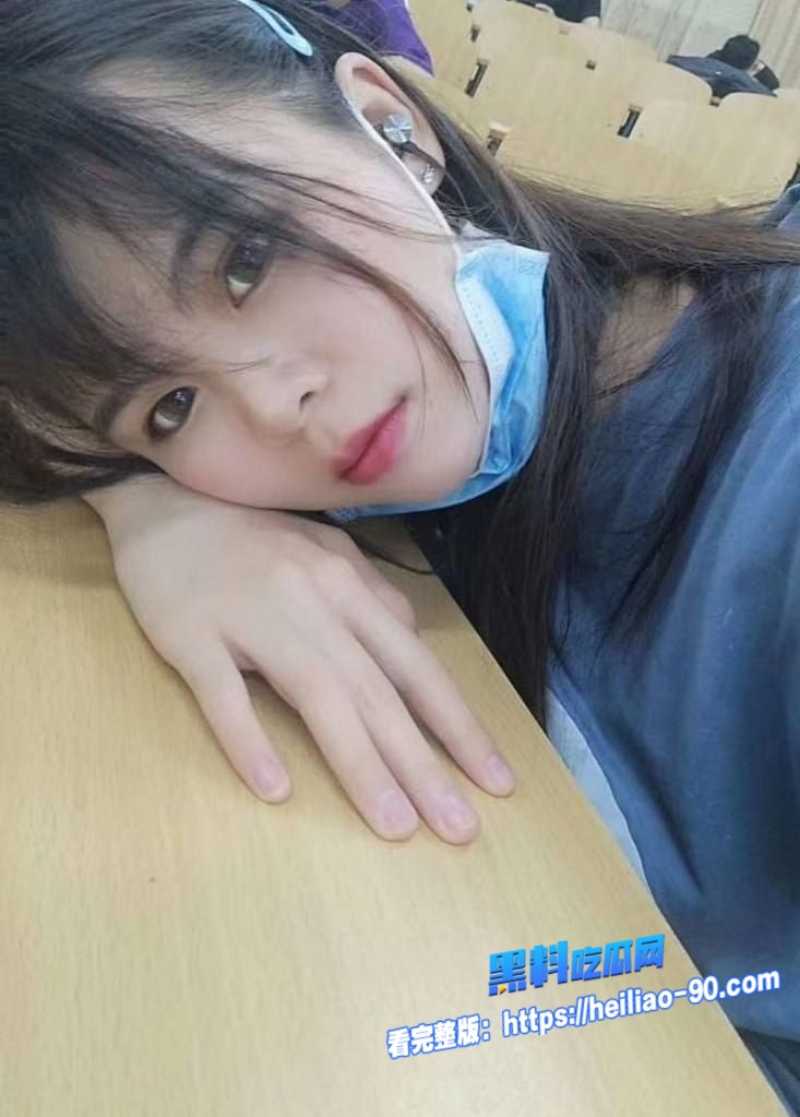 广州财经大学陈诗琪与炮友家中激情狂欢无套爆操4 广州财经大学陈诗琪与炮友家中激情狂欢无套爆操4
