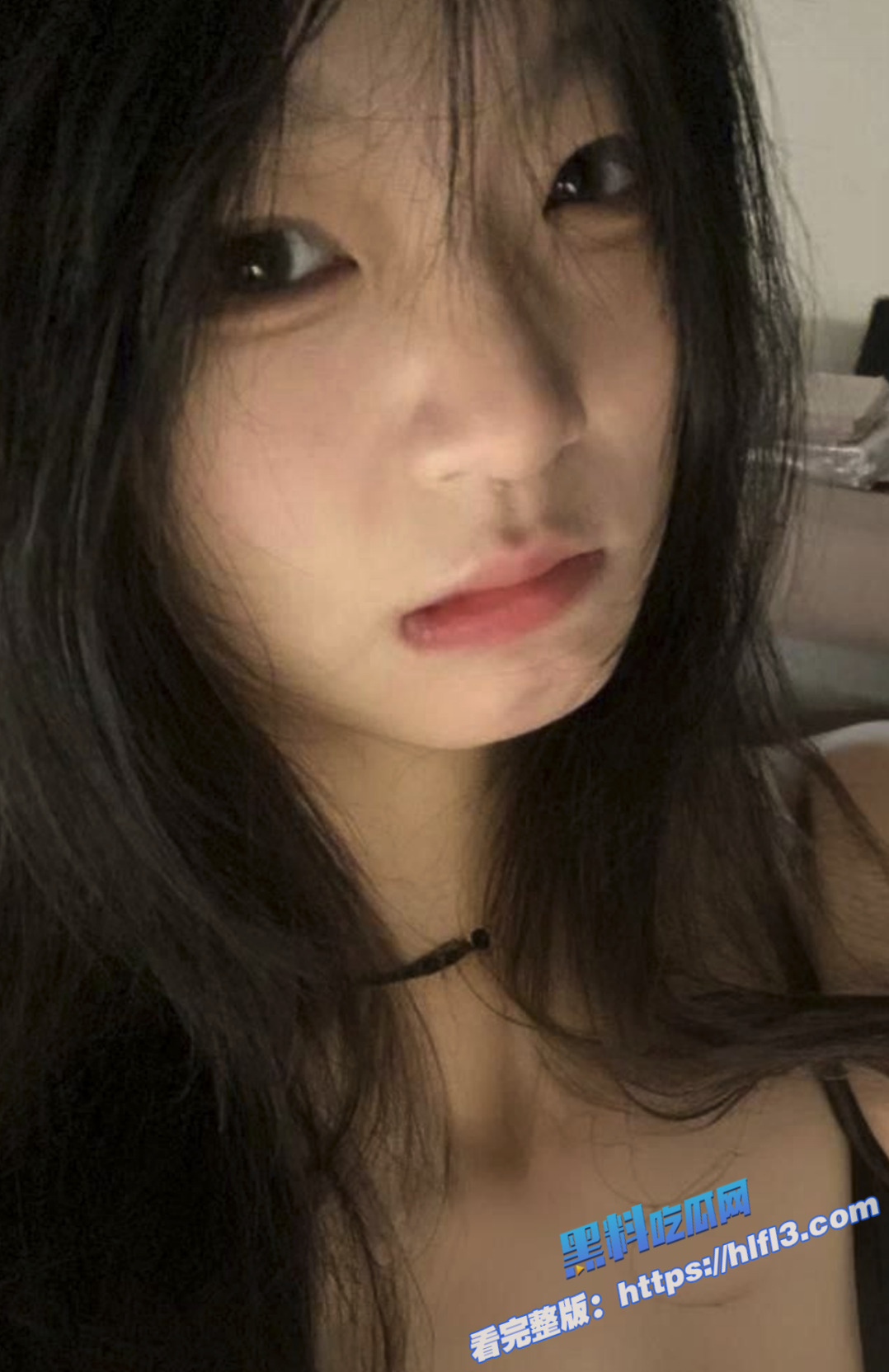 学生妹被网友调教自拍 身材很好长相甜美 童颜巨乳嫩得滴水 在家漏奶自拍流出！3