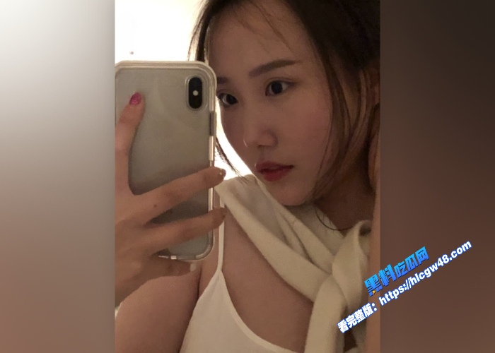 艺术学院G奶气质小姐姐与炮友性爱自拍流出女上位骑乘啪啪自己扭动销魂的表情真的让人心动 图2WH700x500px 艺术学院G奶气质小姐姐与炮友性爱自拍流出女上位骑乘啪啪自己扭动销魂的表情真的让人心动 图2WH700x500px