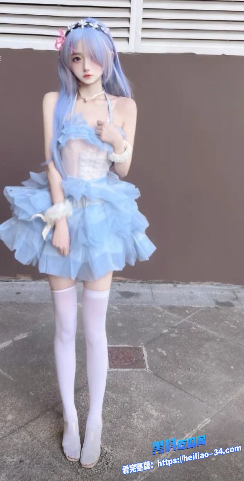 棕色长发女巫帽女神情趣内衣黑丝诱惑主动撕开裆部丝袜任由肆意占有4 棕色长发女巫帽女神情趣内衣黑丝诱惑主动撕开裆部丝袜任由肆意占有4