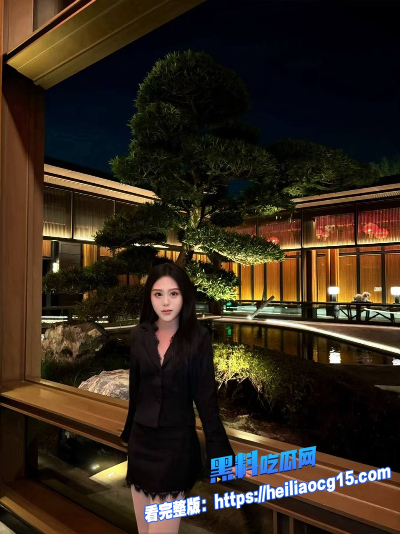 艾琳女王红绿灯榨精8 艾琳女王红绿灯榨精8
