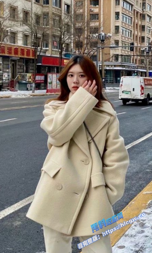 高颜值极品反差嫩模 被大哥重金拿下 口交的样子十分甜美 清纯小母狗被大哥无套爆操嫩穴!图6 高颜值极品反差嫩模 被大哥重金拿下 口交的样子十分甜美 清纯小母狗被大哥无套爆操嫩穴!图6