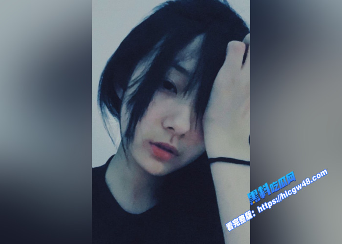武汉大学校花 董逸琪 被富哥包养 在家掰开小穴 自拍视频发给富哥 没想到校花私下这么反差4 武汉大学校花 董逸琪 被富哥包养 在家掰开小穴 自拍视频发给富哥 没想到校花私下这么反差4