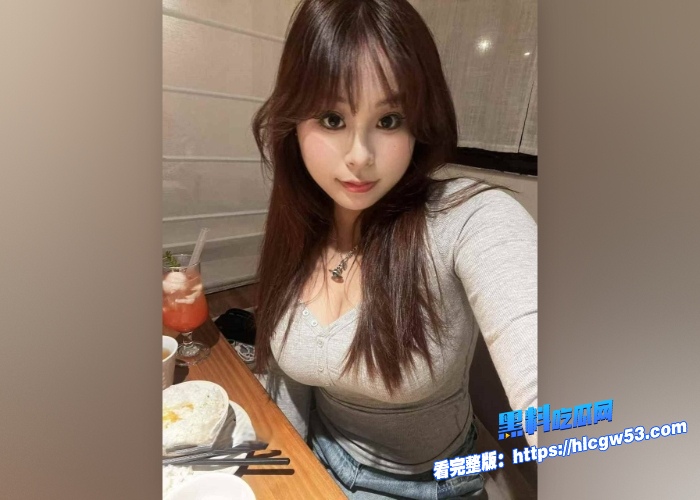 极品巨乳学生妹私下和男友做爱视频曝光深情口爆龟头翘臀后入爆操汁水乱流 图2WH700x500px 极品巨乳学生妹私下和男友做爱视频曝光深情口爆龟头翘臀后入爆操汁水乱流 图2WH700x500px