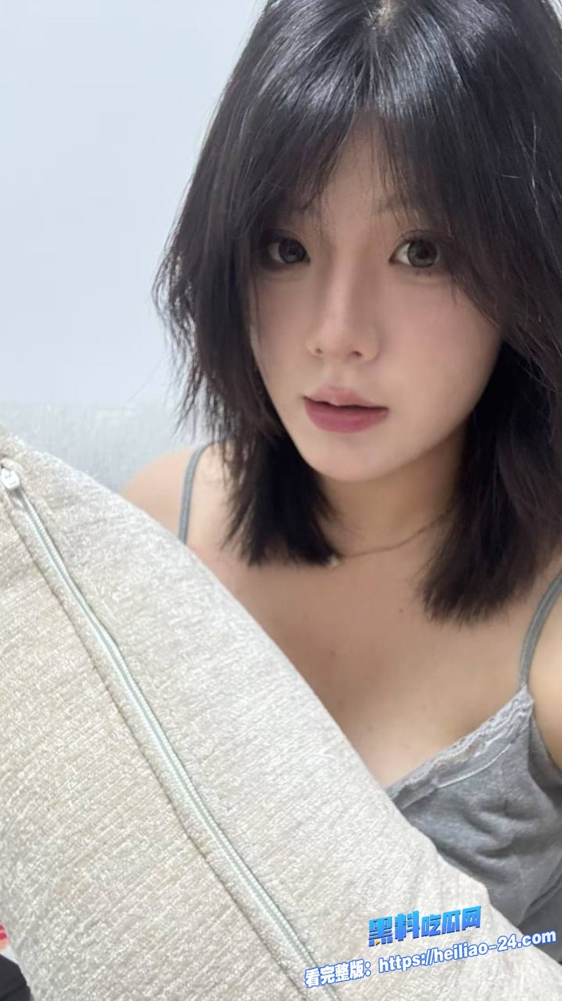 滨州学院反差母狗王佳颖网上聊骚高铁厕所脱衣露乳房间自慰视频曝光这身材顶到爆 1