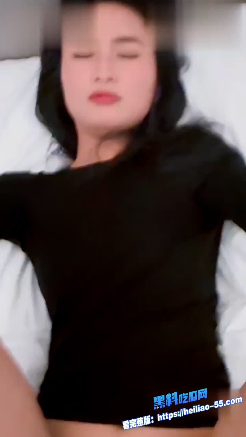 快手网红秦皇岛小九被榜一大哥调教成贱母狗后期忘恩负义大哥怒曝性爱视频10