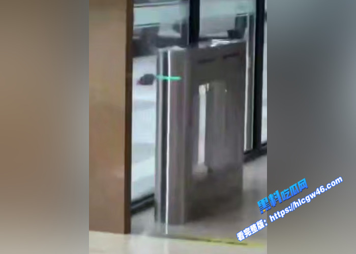 深圳龙华兴龙大厦 老板拖欠工资被员工砍下头并扔到楼下 现场视频流出 胆小误入4 深圳龙华兴龙大厦 老板拖欠工资被员工砍下头并扔到楼下 现场视频流出 胆小误入4