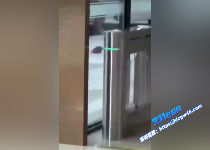深圳龙华兴龙大厦 老板拖欠工资被员工砍下头并扔到楼下 现场视频流出 胆小误入6 深圳龙华兴龙大厦 老板拖欠工资被员工砍下头并扔到楼下 现场视频流出 胆小误入6