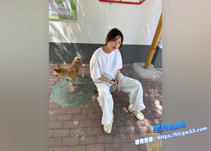 云盘泄密20岁清纯校园女神标准的初恋脸白月光粉粉嫩嫩的少女胴体被无套插入着实令人羡慕 图3WH700x500px
