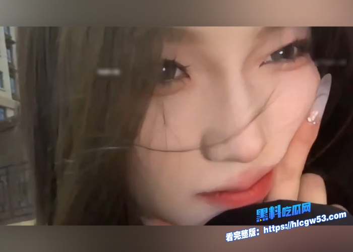 云盘泄密20岁清纯校园女神标准的初恋脸白月光粉粉嫩嫩的少女胴体被无套插入着实令人羡慕 图4WH700x500px