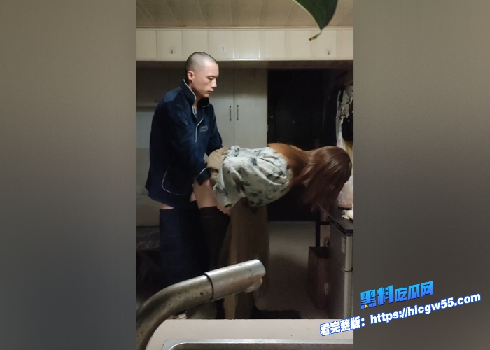 伪娘阿红色诱猛男第五期小仙女们馋哭啦阿红约炮四位猛男激情性爱打桩其中还有一位外国友人呢 图10WH700x500px