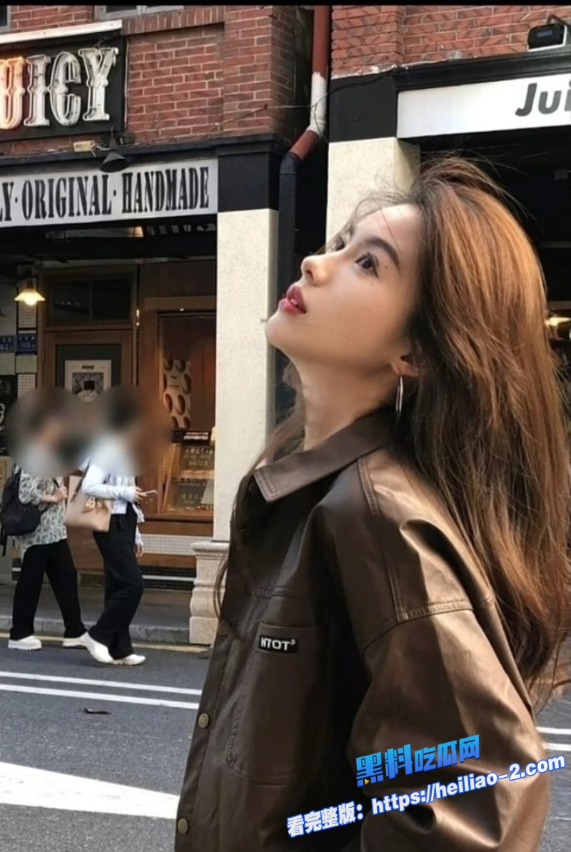 极品纹身高颜值精神小妹与男友生活所迫下海黄播5