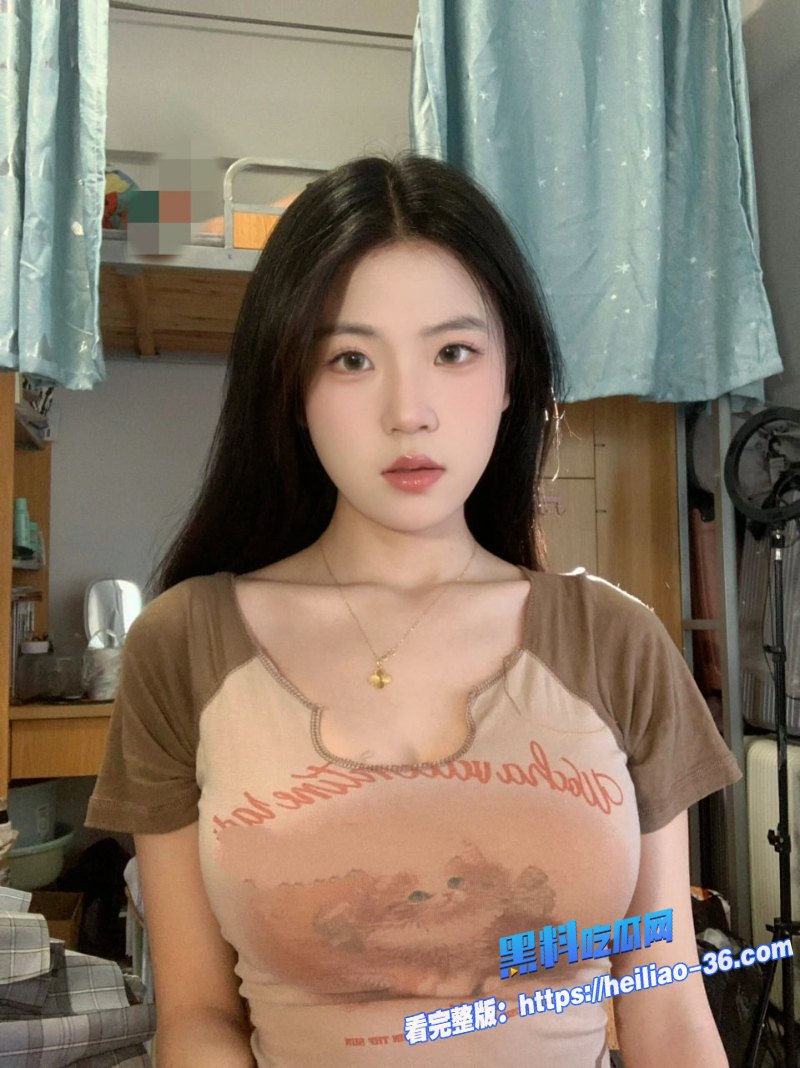 海角乱伦粉嫩妹妹酒后被强上刚开始拼命抗拒最后用视频胁迫彻底屈服4