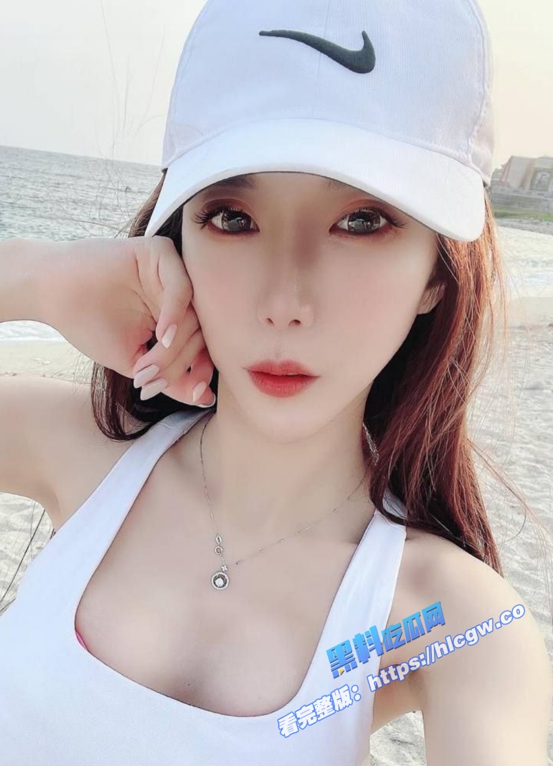 极品韵味少妇 玩的真变态,户外露出玩弄骚逼,床上功夫也真了得,这叫声让牛子听了立马变钢筋1