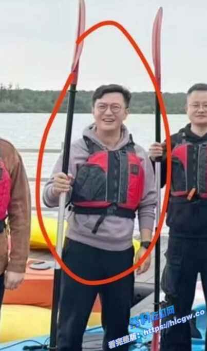 吴江平望银行行长 姚力 下药迷奸女员工跟客户一起玩3P 药力过猛导致女生ICU抢救！1