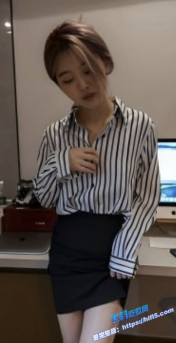 极品反差素人小姐姐 定制全裸写真流出 白领制服玩真空露出 肉丝足控极致诱惑!3 极品反差素人小姐姐 定制全裸写真流出 白领制服玩真空露出 肉丝足控极致诱惑!3