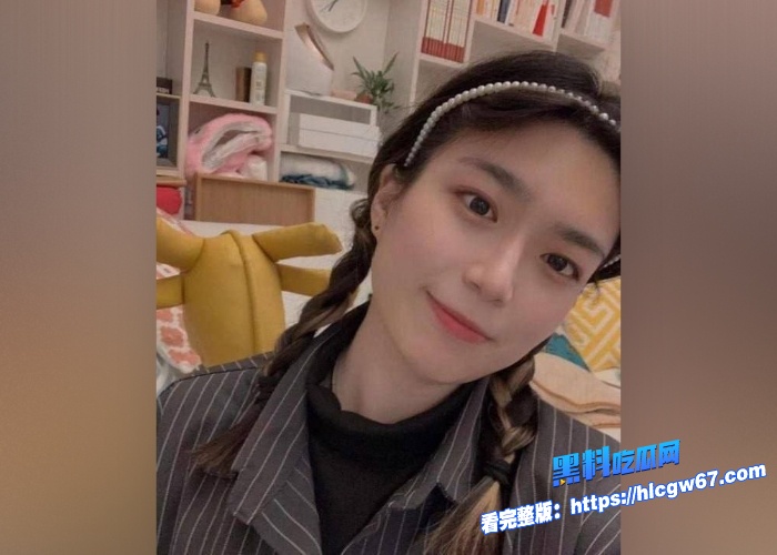 武汉健身房前台被同公司健身教练开发露脸啪啪和聊天记录流出妹子变操还一边疯狂喊打我快打我健身圈还是会玩 7