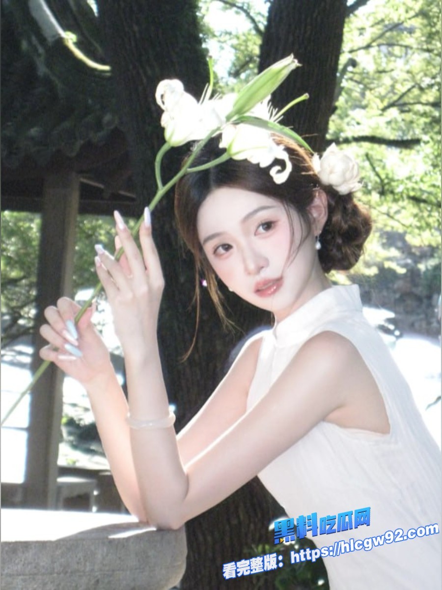 少女潜规则初入职场的极品美少女上演旗袍诱惑2 少女潜规则初入职场的极品美少女上演旗袍诱惑2