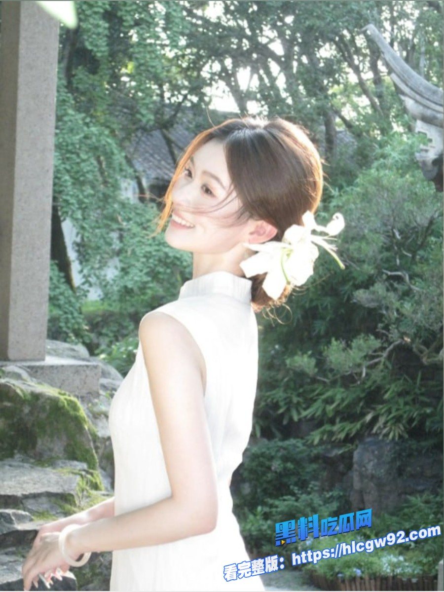 少女潜规则初入职场的极品美少女上演旗袍诱惑3 少女潜规则初入职场的极品美少女上演旗袍诱惑3