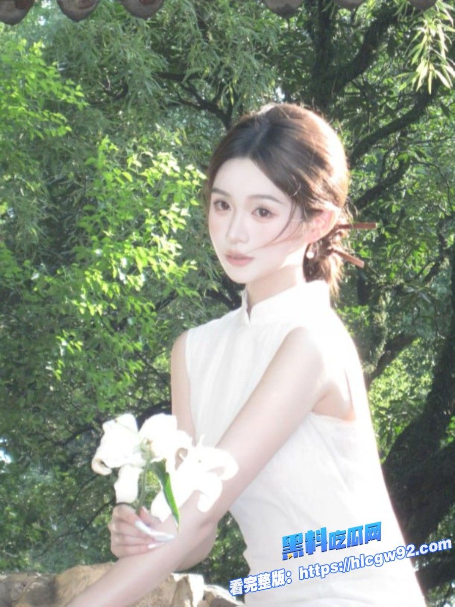 少女潜规则初入职场的极品美少女上演旗袍诱惑5 少女潜规则初入职场的极品美少女上演旗袍诱惑5