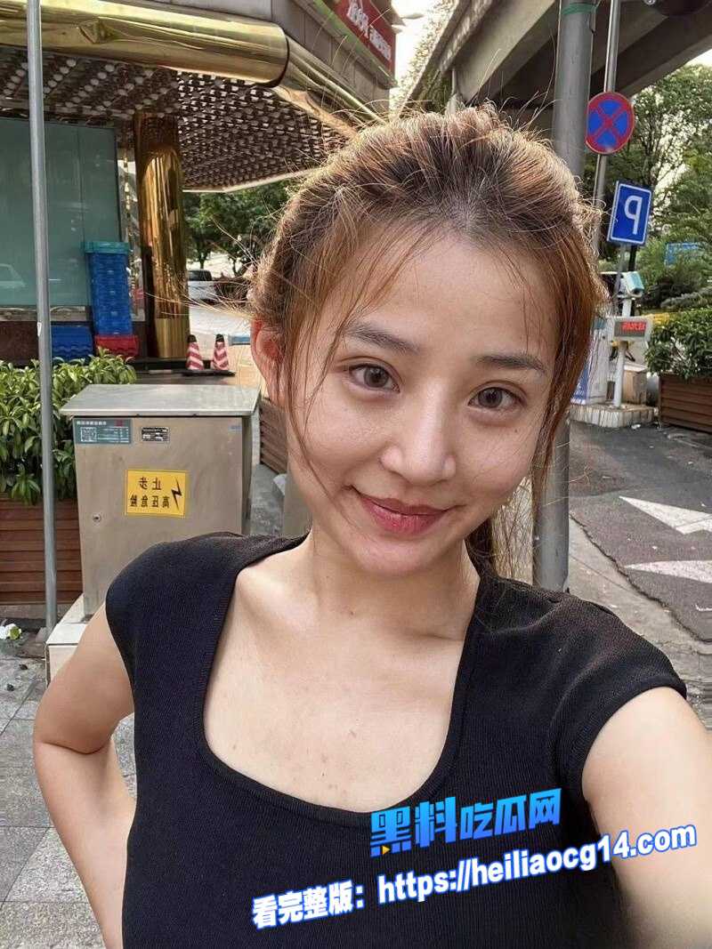 彝族辣妹阿呷小英3
