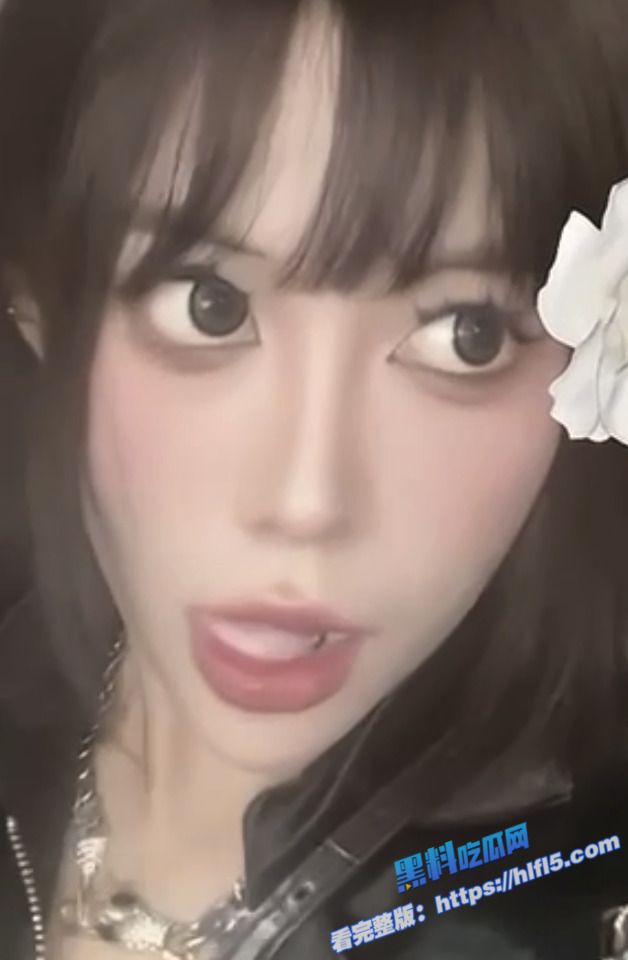 极品高颜值拜金女 长相清纯可爱 为了钱甘愿被金主拍下性爱视频 被金主无情打桩！2