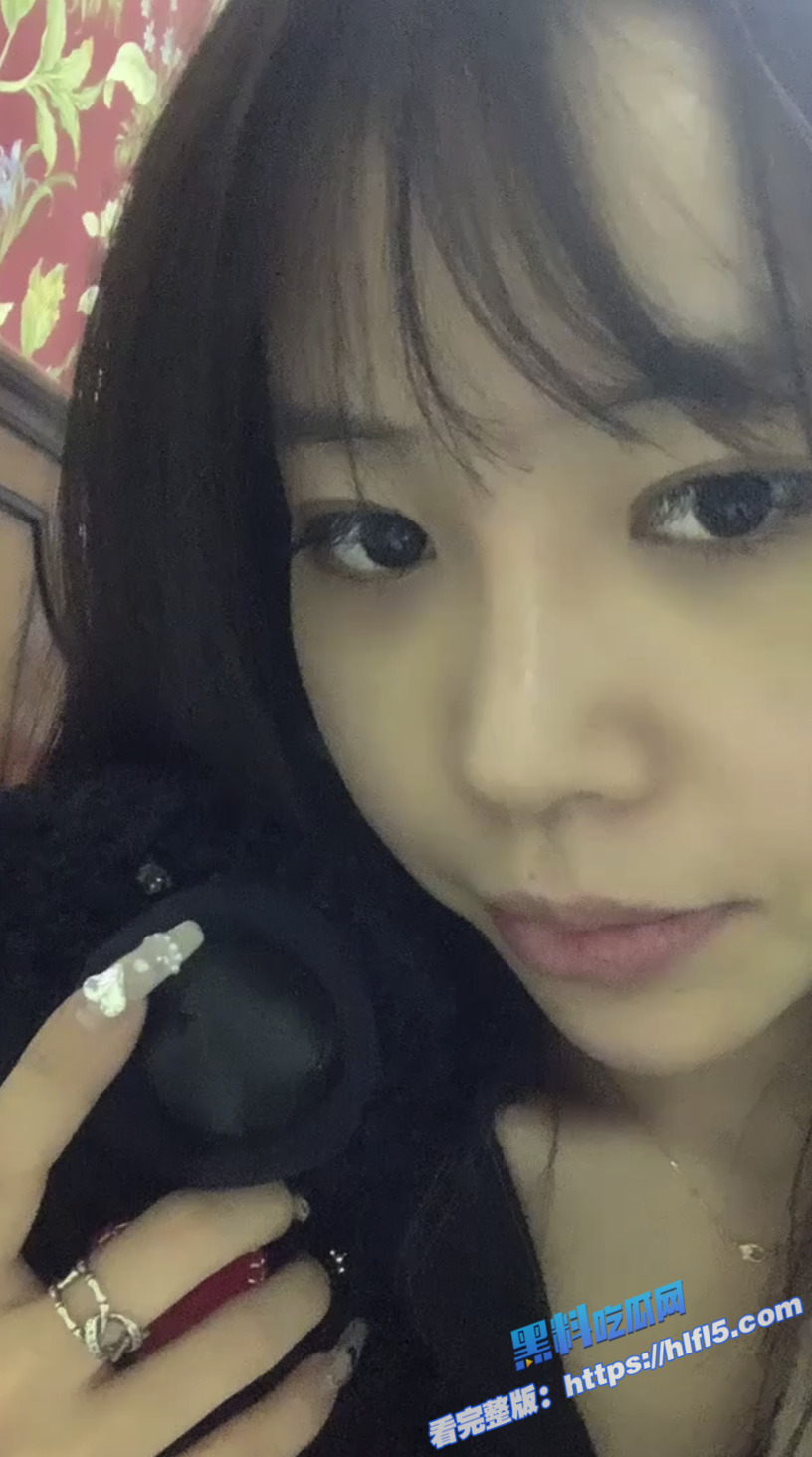 极品高颜值拜金女 长相清纯可爱 为了钱甘愿被金主拍下性爱视频 被金主无情打桩!3 极品高颜值拜金女 长相清纯可爱 为了钱甘愿被金主拍下性爱视频 被金主无情打桩!3