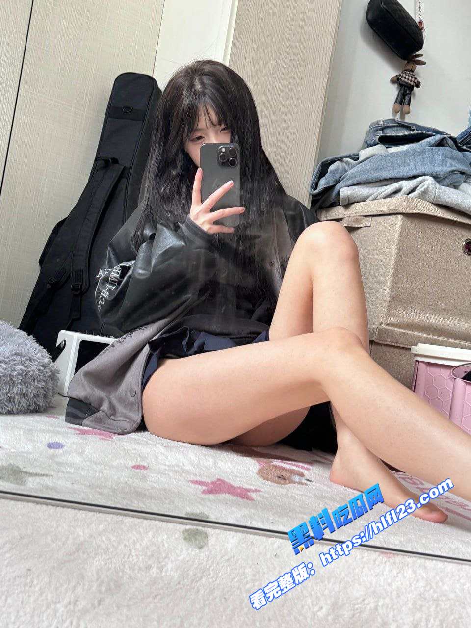 JK水手服加黑丝袜！颜值不错的学生 大眼睛非常有气质的妹子 私下里多角度自拍流出 图20