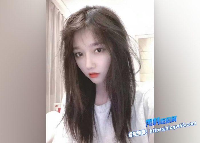 东北性感骚鸡宋思洋用与前男友做爱视频微信撩骚私下约炮被打桩爆操活脱脱的母狗 图1WH700x500px