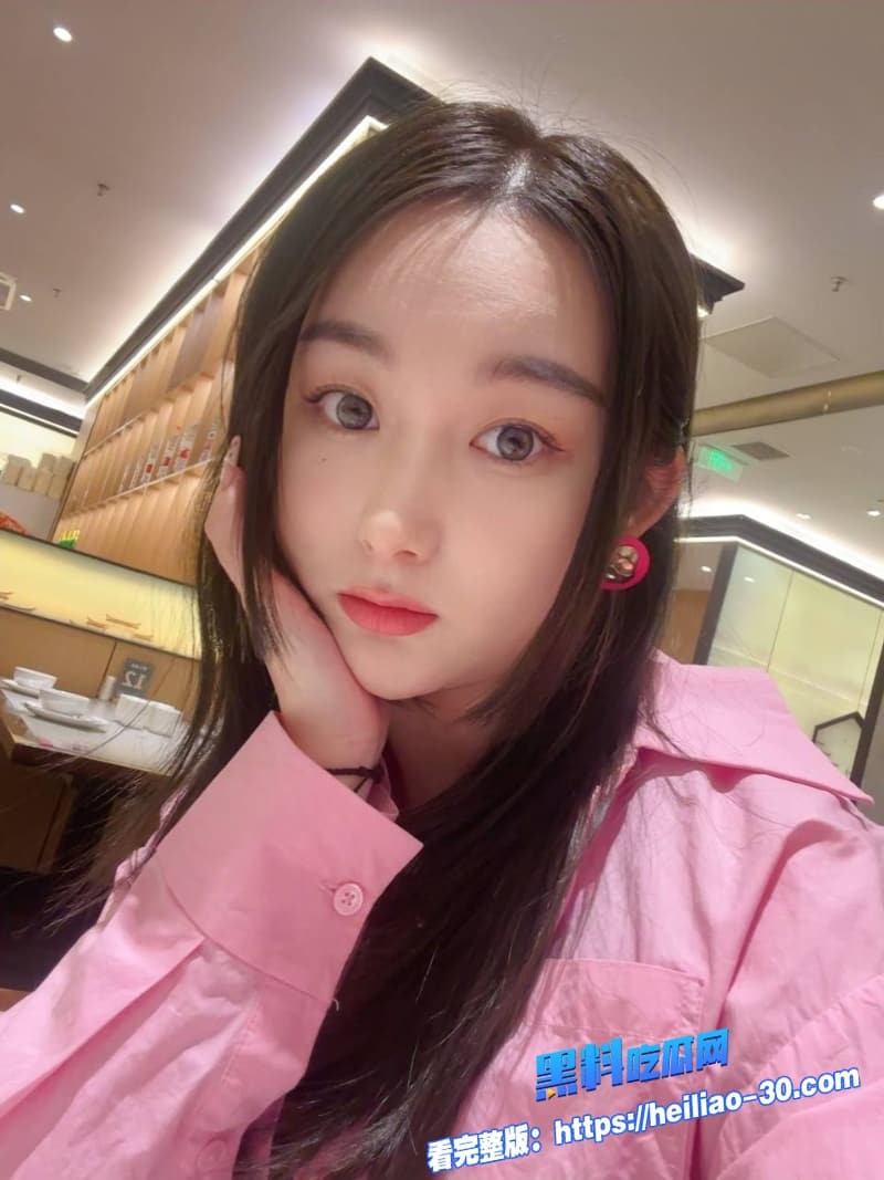 姐弟乱伦民宿爆操骚姐视频流出 欲火焚身的老姐被弟弟撩拨主动口交女上位疯狂骑乘 2