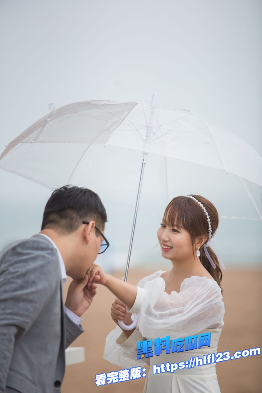瓜友们最喜欢的新娘人妻来了 虽然没有视频 但是全套图片被曝光!图3 瓜友们最喜欢的新娘人妻来了 虽然没有视频 但是全套图片被曝光!图3