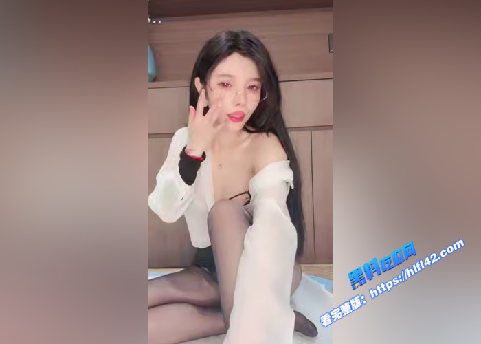 高颜值眼镜御姐 白熙 直播大秀 黑衬衫渔网袜跳蛋自慰 粉嫩小穴淫水都快溢出屏幕了6
