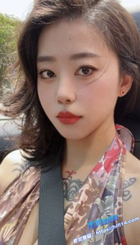 顶级波霸御姐母狗 张贺玉 各种性感大尺度全裸自拍 女神也不过是有钱人的私人玩物!3 顶级波霸御姐母狗 张贺玉 各种性感大尺度全裸自拍 女神也不过是有钱人的私人玩物!3
