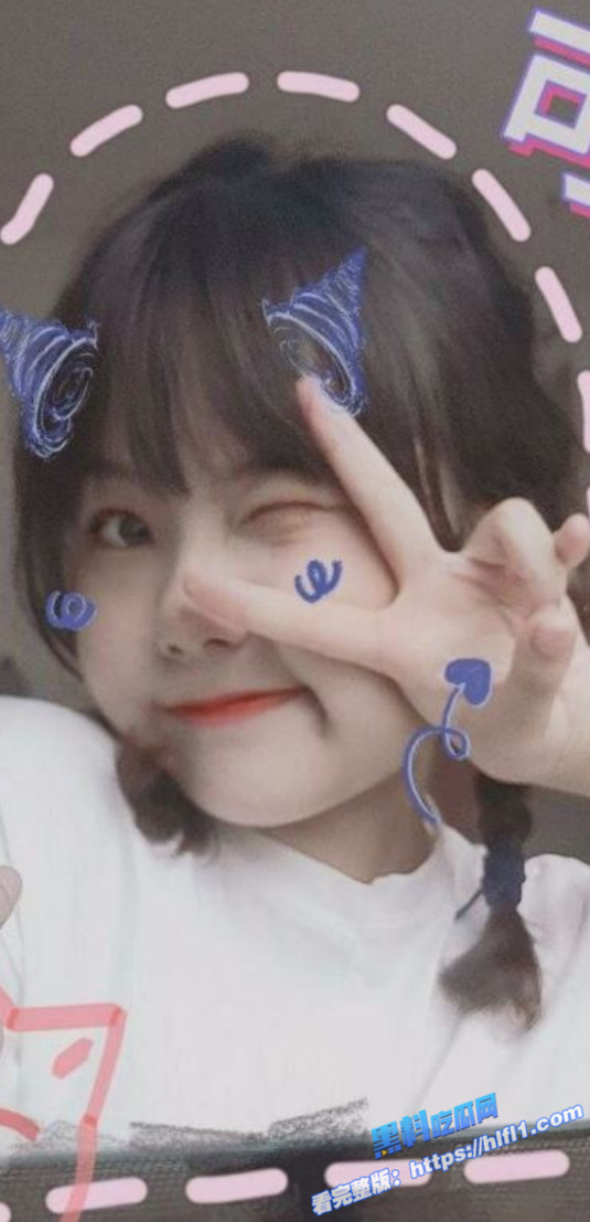 同城约炮 约到一个高颜值大学生妹子 反差小母狗 非常喜欢口交 最后射她一脸!图3 同城约炮 约到一个高颜值大学生妹子 反差小母狗 非常喜欢口交 最后射她一脸!图3