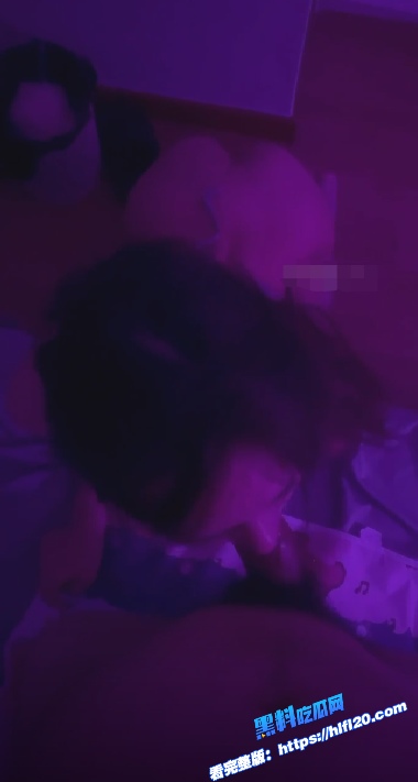 超高颜值女大学生 娇艳欲滴 沦为富二代玩物 被金主包养 按在床上狂抽猛插!图2 超高颜值女大学生 娇艳欲滴 沦为富二代玩物 被金主包养 按在床上狂抽猛插!图2