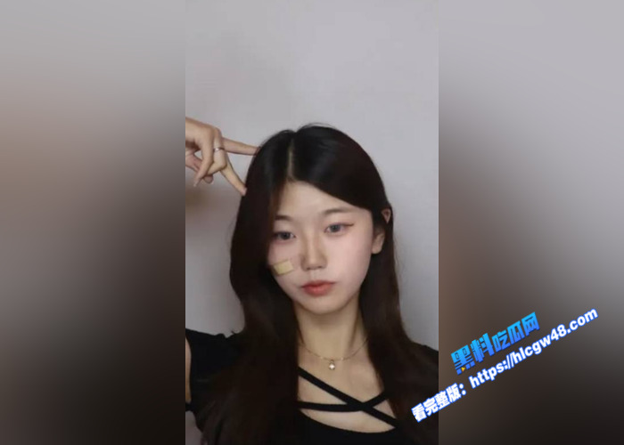 04年清纯女大学生 重度性瘾母狗 极品巨乳奶头发黑 手指鞋刷疯狂抽插多毛骚穴 淫叫不断2