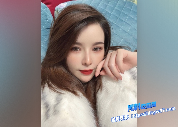 高冷私企女高管婚姻破裂夫妻不和约炮同城单男视频流出被人带上狗链调教成母狗和平时高高在上的女王样完全相反 图2 高冷私企女高管婚姻破裂夫妻不和约炮同城单男视频流出被人带上狗链调教成母狗和平时高高在上的女王样完全相反 图2