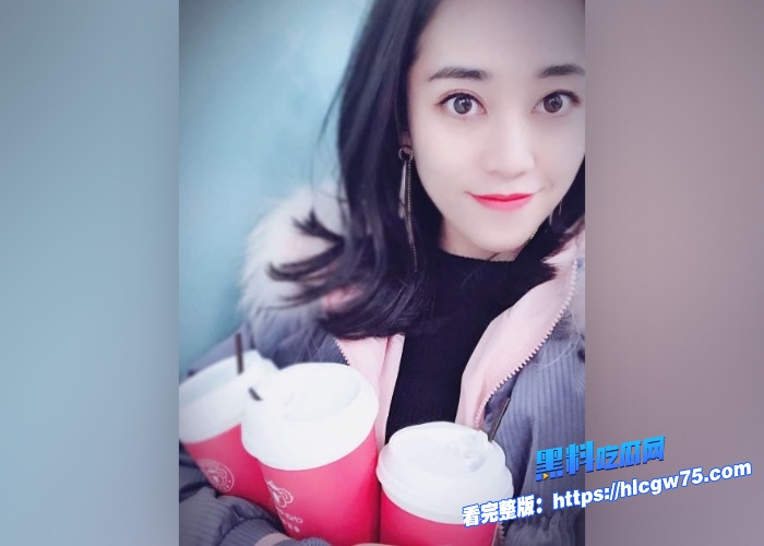 性感风骚房地产销售赵小姐和男友在家中打炮自拍视频流出疯狂后入肥臀化身打桩机骚穴淫水极多 图1
