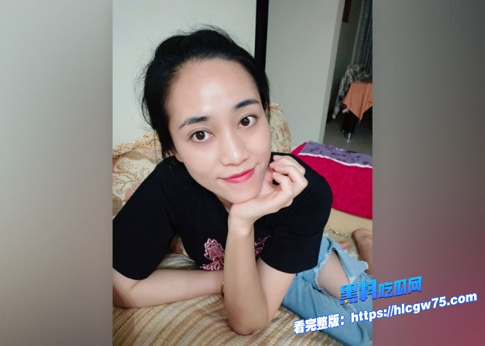 性感风骚房地产销售赵小姐和男友在家中打炮自拍视频流出疯狂后入肥臀化身打桩机骚穴淫水极多 图5