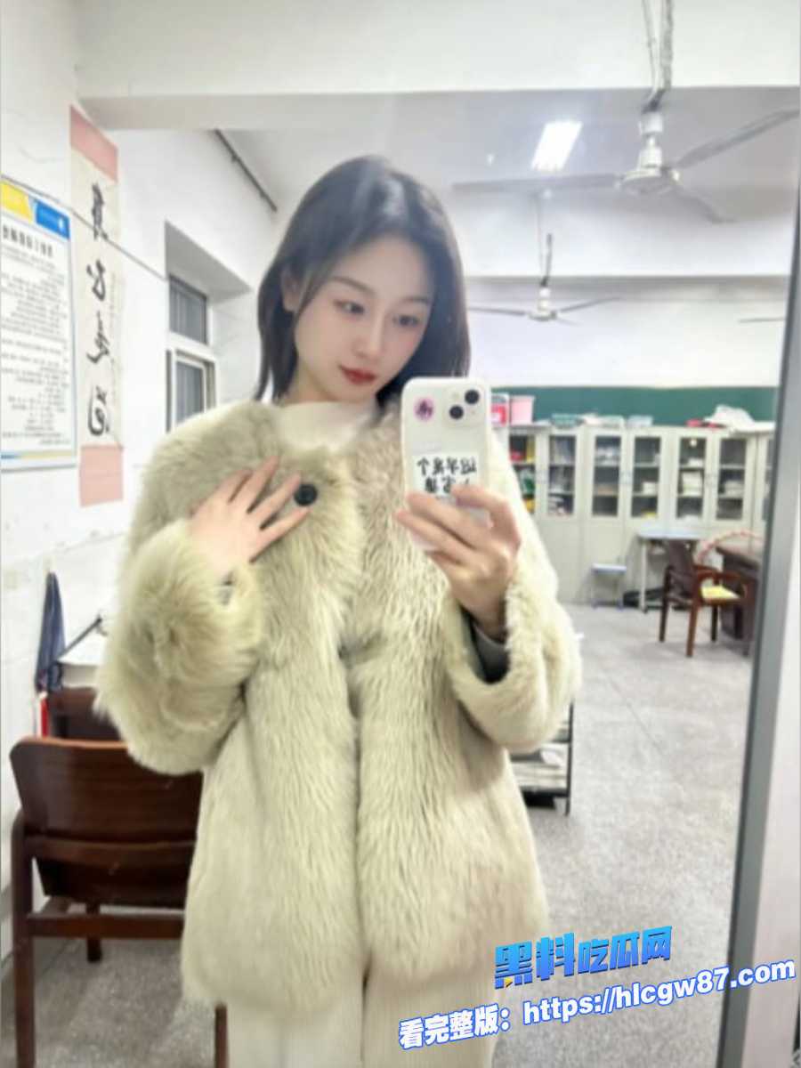 郑州工商学院美女老师李鸿波 4 郑州工商学院美女老师李鸿波 4