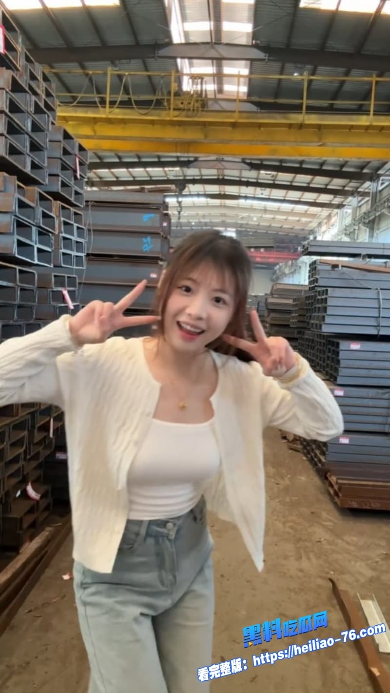 天津大邱庄钢管市场美女销售于淼太拼了为了出货直接跑到客户床上露脸口交被爆干到高潮连连6