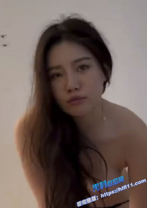 瓜友投稿 群主推荐的极品小姐姐 操得大奶晃呀晃的太美了 怪不得好多人喜欢1